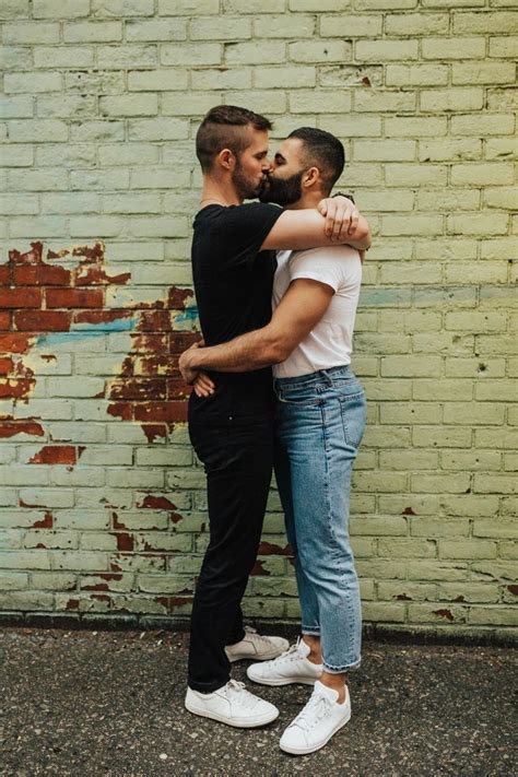 Kissing Couples Cute Gay Couples Gay Lindo Hot Guys Gay Aesthetic Same Sex Couple
