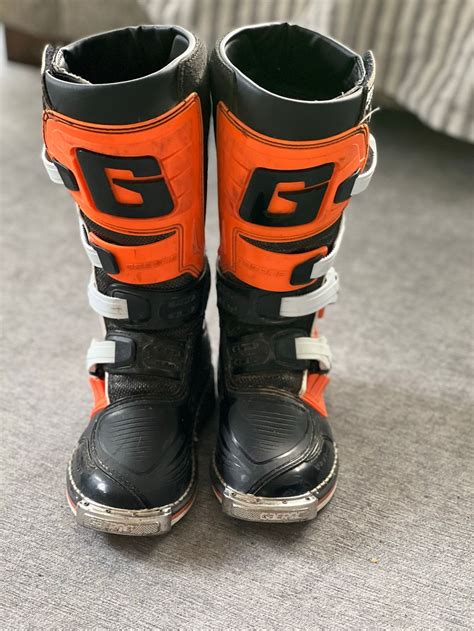 Gaerne SGJ Racing Boot Youth in size US 1 | MX Locker
