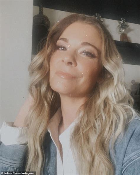 Leann Rimes Poses Nude On Social Media My Time To Be Unabashedly