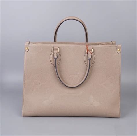 Túi LV onthego da bê màu nude sz34