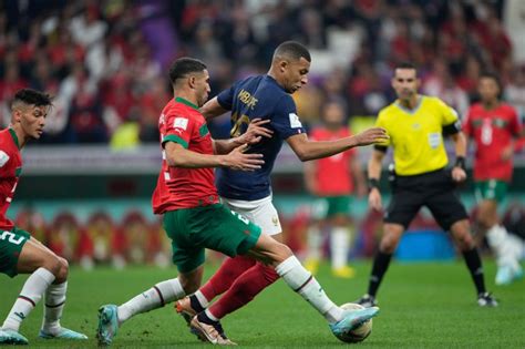 Coupe Du Monde Les Bleus Battent Le Maroc Et Rejoignent L