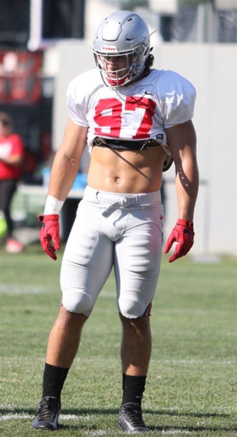 Guarda Un Post Recente Su Tumblr Da Gtnthr Su Nick Bosa Scopri Pi