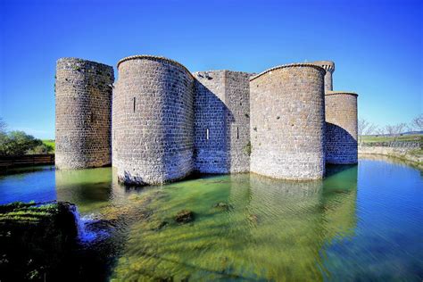 Benvenuti In Italia Castello Della Badia Toscana