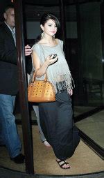 Selena Gomez Sex Offender Bikini Of The Day DrunkenStepFather