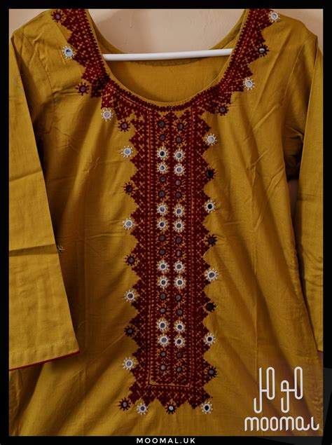 Embroidered Sindhi Shirt Green Moomal