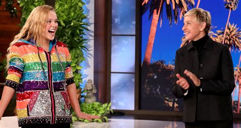 JoJo Siwa Reacts To Being Called A Gay Icon On Ellen Show It Feels Amazing Ellen