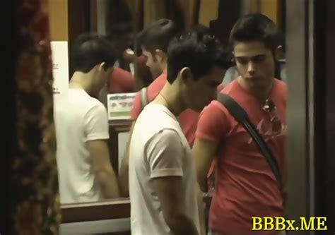 Gay Lovers Fuck Bareback