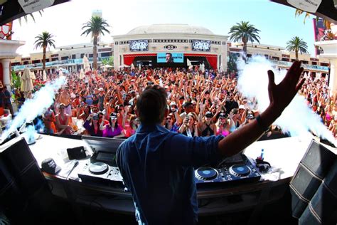 Daytime Pool Party Bliss David Guetta Makes Waves At Encore Club Las Vegas