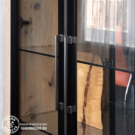 Винный шкаф из дерева, стекла и металла. На заказ. Москва