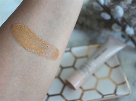 Samantha Jane Giorgio Armani Neo Nude Foundation Swatches Shade Comparison