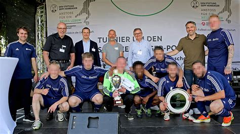 Jsa Berlin Gewinnt Sepp Herberger Pokal Dfb Deutscher Fu Ball Bund