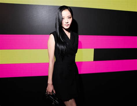 Dior Show With Jisoo Jisooatdiorss Pantip