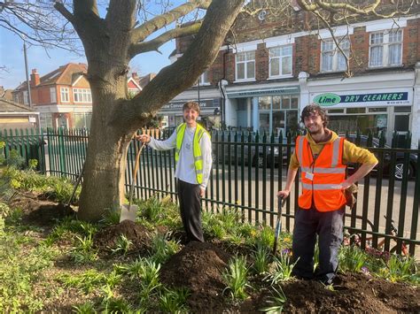 Fully automated ticketing will soon arrive at kew gardens station 22