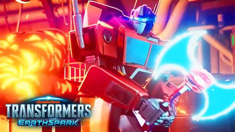 Transformers Earthspark Optimus Prime En Action Nouvelle S Rie