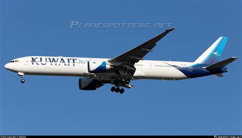 K Aod Kuwait Airways Boeing Er Photo By Omgcat Id