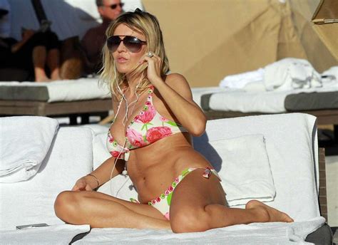 Rita Rusic S Hot Colourfull Bikini Sunbathe On The Beach HOT PHOTO CELEBRITY 2012