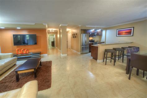 Holiday Inn Resort Daytona Beach Oceanfront C$ 183 (C̶$̶ ̶4̶0̶5̶). Daytona Beach Hotel Deals ...