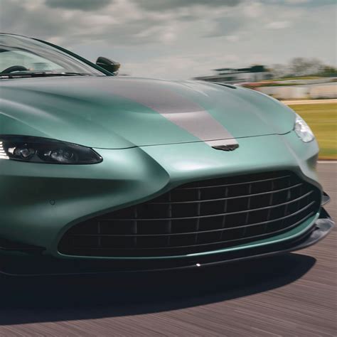 A new Kind of breed, defined by a bold... - Aston Martin MENA