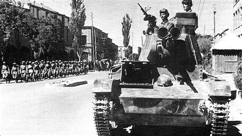 "три танкиста" original 1939 version - YouTube