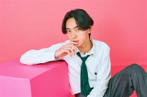 Chàng trai hot nhất Nhật Bản lúc này lại là một nam sinh 2k7 người Việt visual như bước thẳng