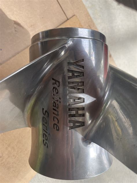 Southern California Yamaha Reliance Series Rh Blade Stainless