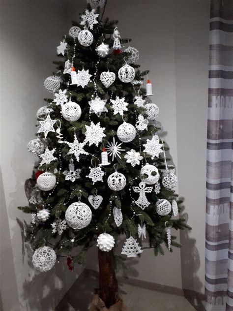 Pin By Jolanta Szumiel On Moje Prace Christmas Tree Wire Crochet