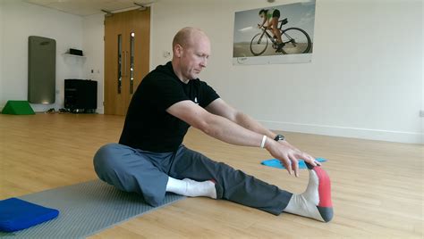 Hamstring Stretches 18 Easy Stretches In 18 Minutes To Help Reduce
