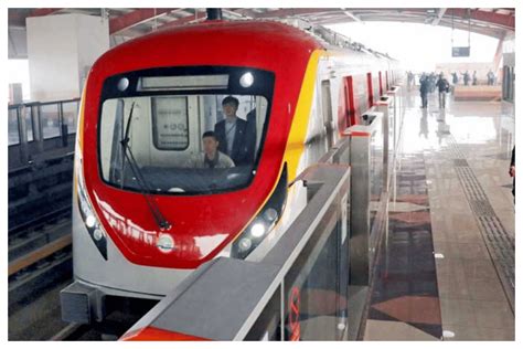 Environmental Move: Orange Line Train to Adopt Solar Power