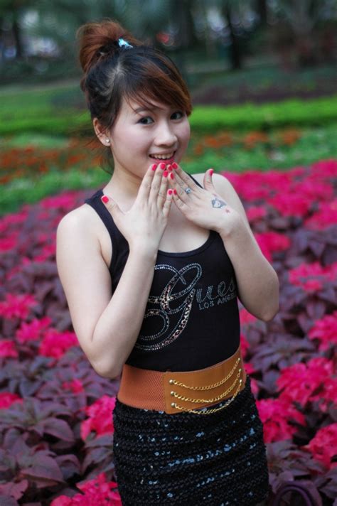 Joanna gợi cảm ngoài công viên Hot girl MXH Tần Tay The most beautiful girl in the world
