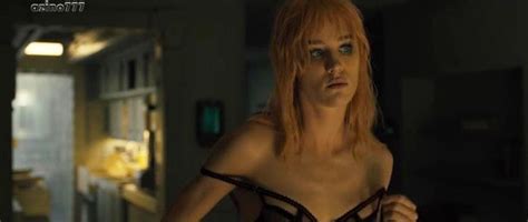 Nude Video Celebs Mackenzie Davis Nude Blade Runner