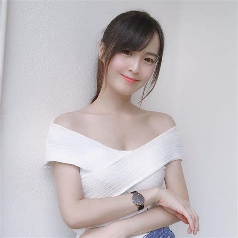 B T Ng V I Th N Ti N T T Trong Ph Ng Gym C Ng Ng M Ng Ch Bi T C M Th N Hot Girl Ph I