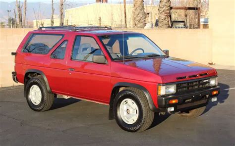 California Original 1988 Nissan Pathfinder 4x4 Hardbody 2 Door 100