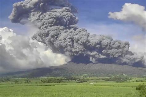Philippines: Kanlaon volcano forces mass evacuation as ‘more explosive