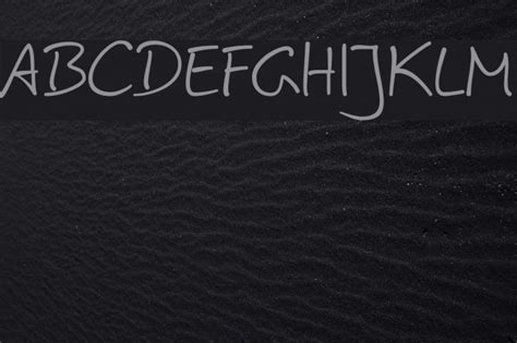 Hybi4 Font - FFonts.net