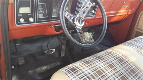 1977-Ford-F150-interior - LMC Truck Life