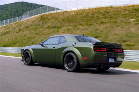 2019 Dodge Challenger Srt Hellcat Redeye First Drive Review Demon Spawn