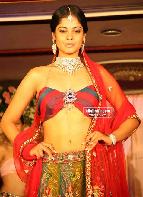 Hot Indian Actress Blog Actress Bindhu Madhavi Sexy Masala Outfit On The Ramp Masala Blog Desi