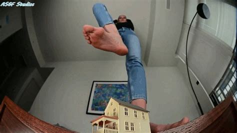 New Model German MILF Crushes Your Home MP4 Amateur Soles Giantess And Footjobs Clips4sale