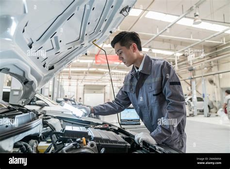 Repair Shop Mechanics Researchers Stock Photo Alamy