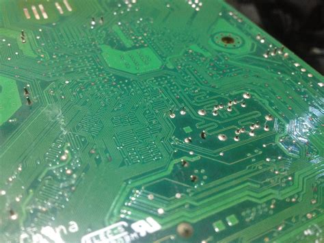 Why are the copper traces on this computer motherboard so wavy? : r