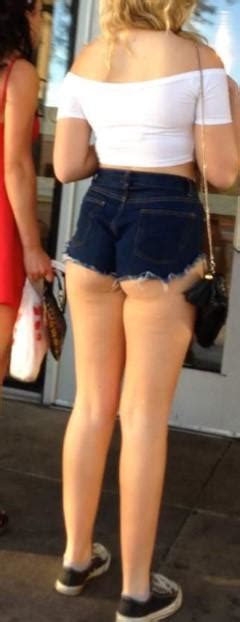Cheeky Blonde Candid Shorts Sexy Candid Girls