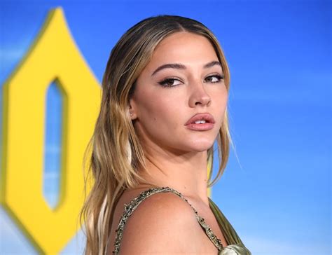 Who Is Madelyn Cline Dating? | POPSUGAR Celebrity