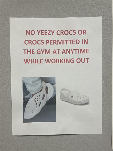 NO YEEZY CROCS : r/yeezys