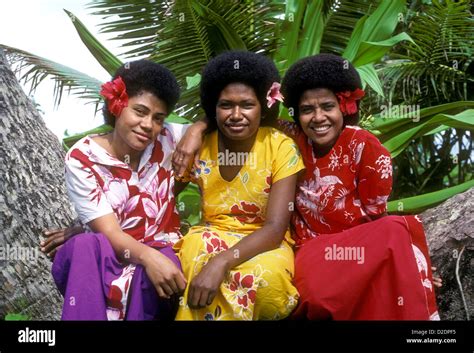 Fijians Fijian Women Fijian Women Young Women Red Hibiscus Stock