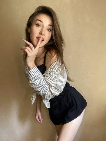 Viktoria Babe Onlyfans Free Trial Photos Socials Fansmetrics