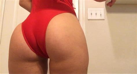 Amazon Reviews Are An Untapped Market For This Sub Porn Pic