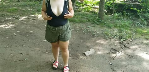 What Would You Do If You Got Flashed On The Trail [f] Scrolller