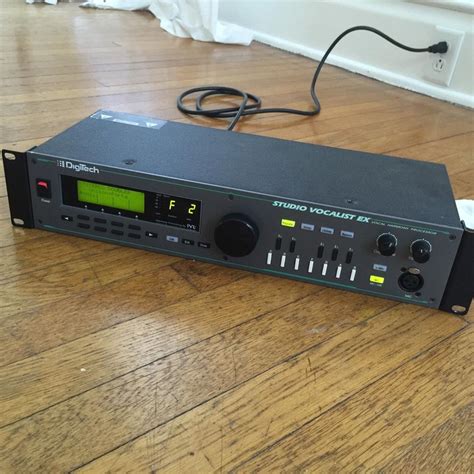 digitech studio vocalist  vocal harmony processor