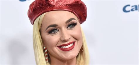 Katy Perrys daughter, 3, makes first public appearance during final