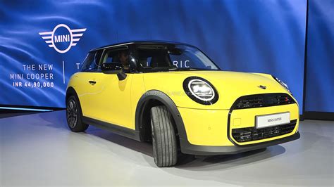mini cooper   countryman electric launch price rs    rs